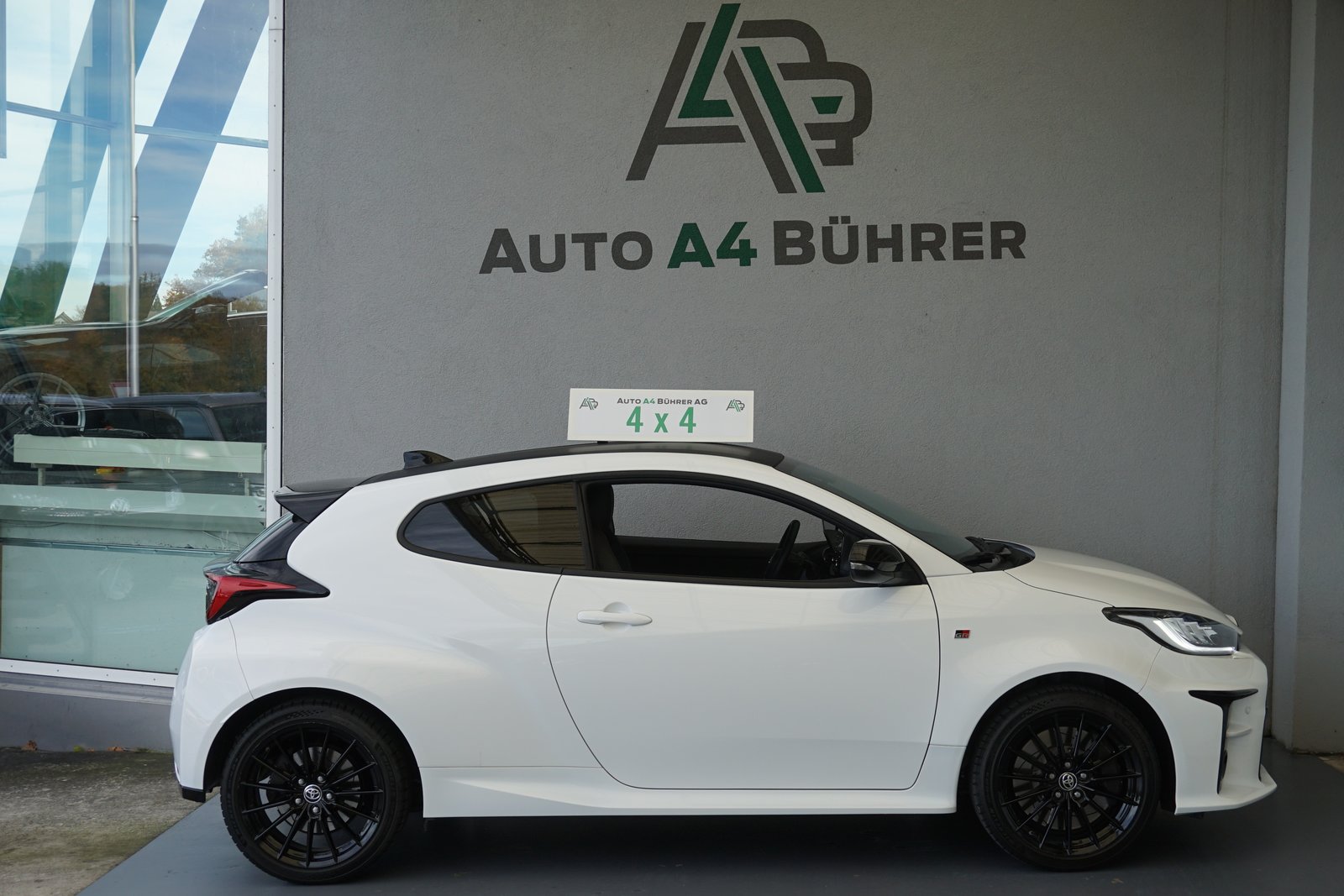 TOYOTA Yaris 1.6 Turbo 4x4 GR Sport Premium 261PS, Benzin, Occasion / Gebraucht, Handschaltung - 5