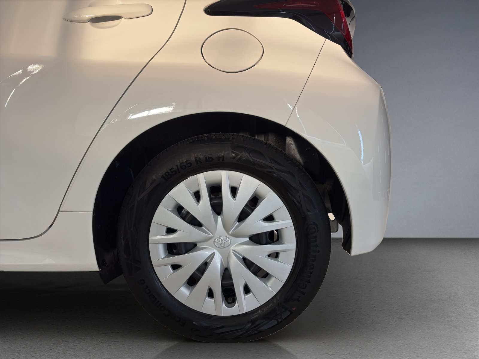 TOYOTA Yaris 1.5 Comfort e-CVT, Voll-Hybrid Benzin/Elektro, Occasion / Gebraucht, Automatik - 6