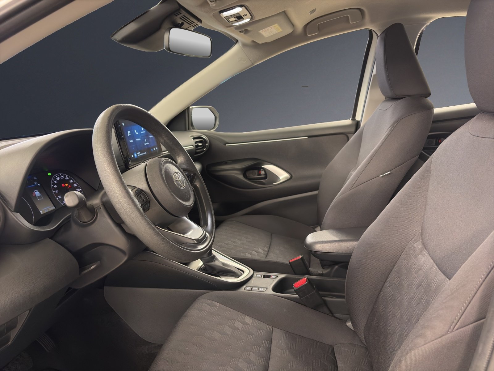 TOYOTA Yaris 1.5 Comfort e-CVT, Voll-Hybrid Benzin/Elektro, Occasion / Gebraucht, Automatik - 7