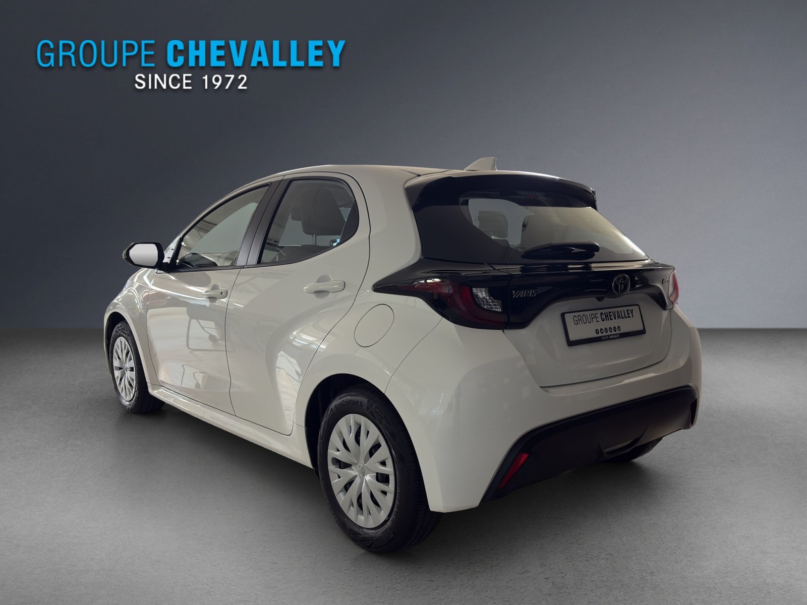 TOYOTA Yaris 1.5 Comfort e-CVT, Voll-Hybrid Benzin/Elektro, Occasion / Gebraucht, Automatik - 4