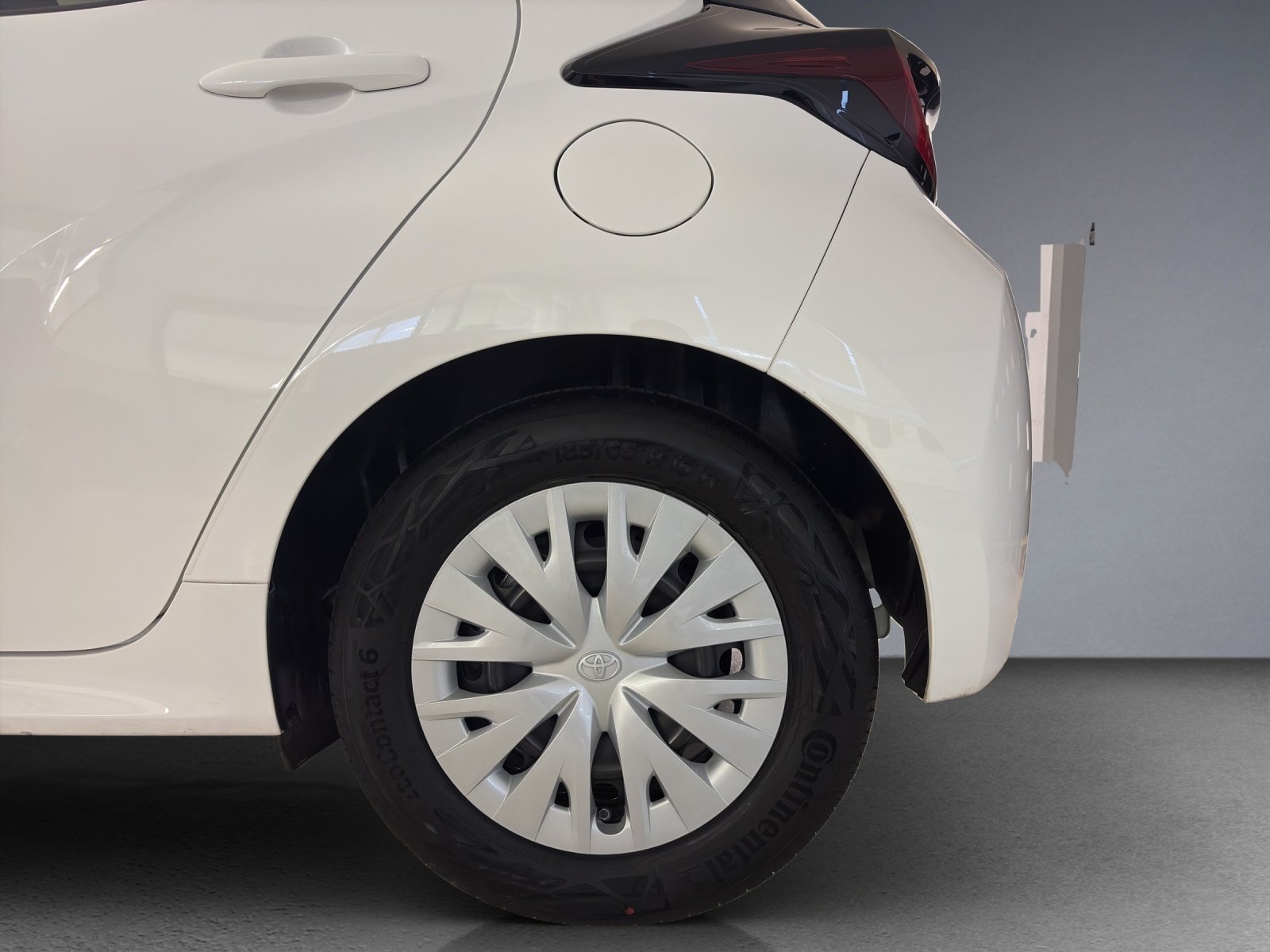 TOYOTA Yaris 1.5 Comfort e-CVT, Voll-Hybrid Benzin/Elektro, Occasion / Gebraucht, Automatik - 6