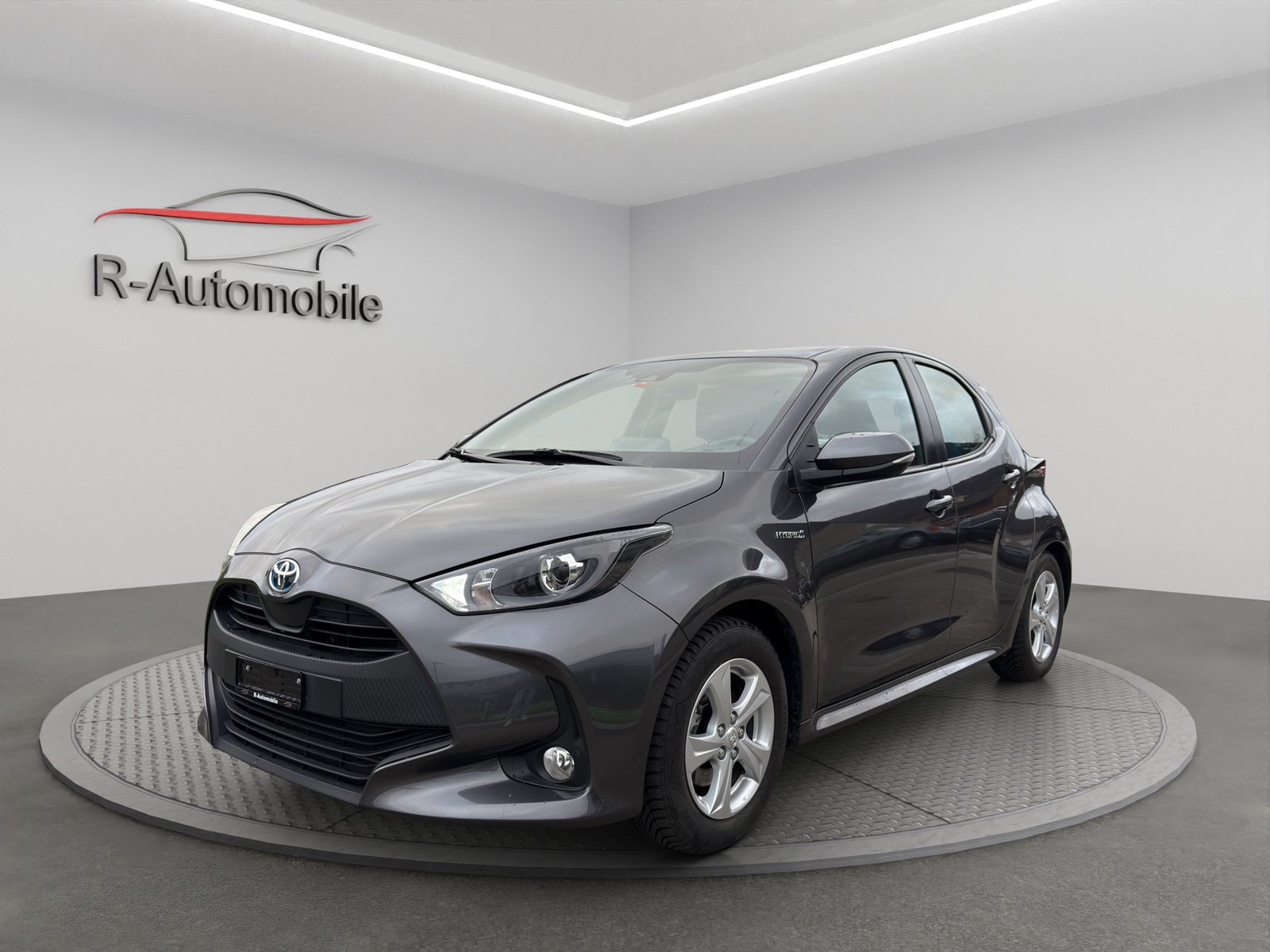 TOYOTA Yaris 1.5 Comfort e-CVT