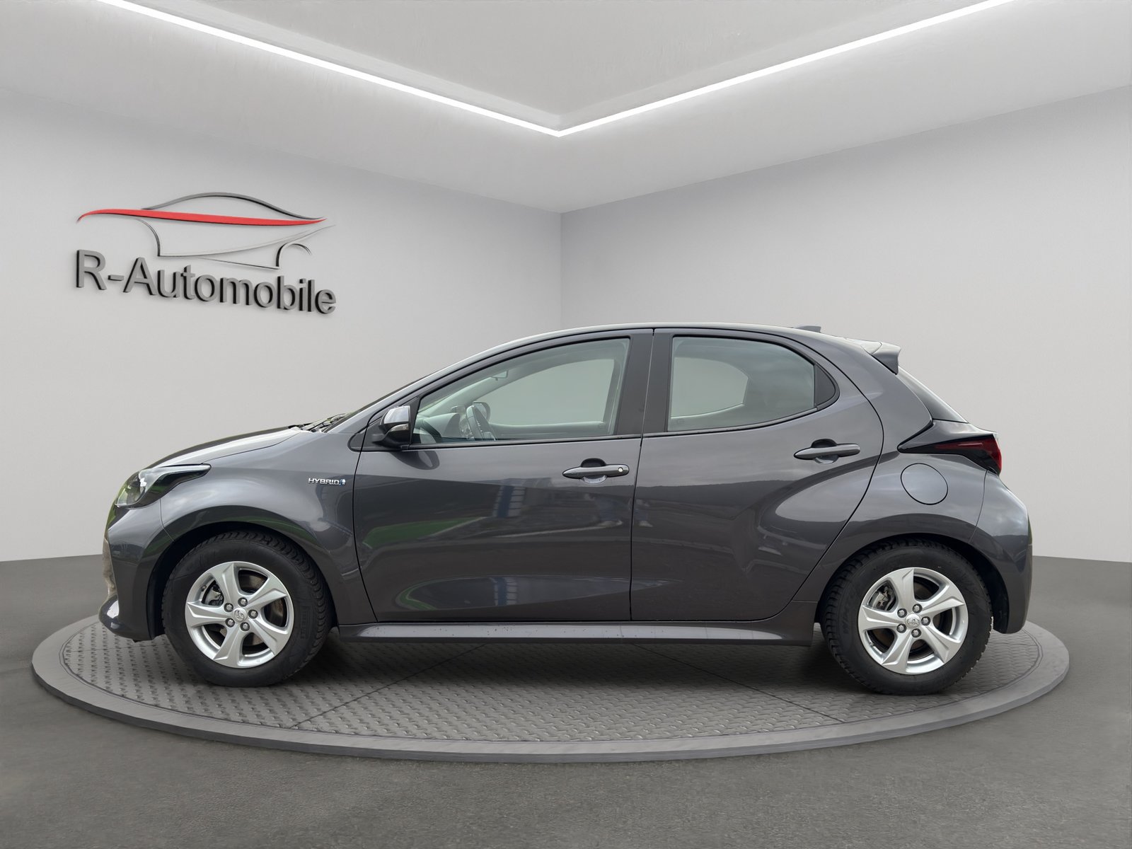 TOYOTA Yaris 1.5 Comfort e-CVT, Voll-Hybrid Benzin/Elektro, Occasion / Gebraucht, Automat - 2