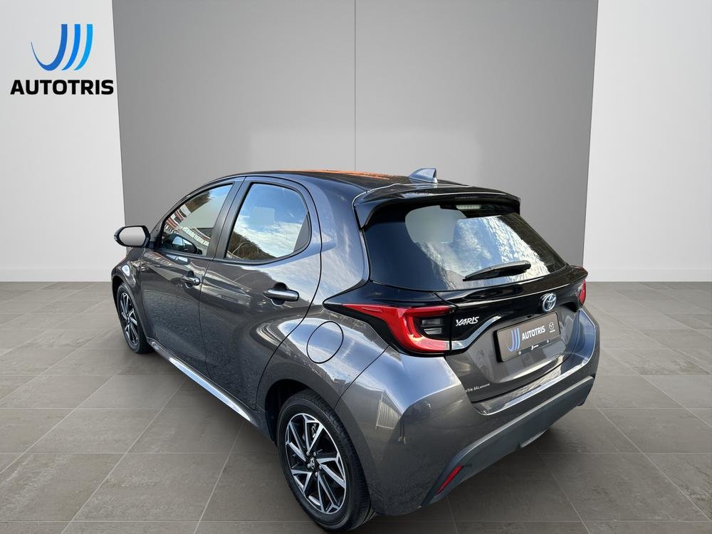 TOYOTA Yaris 1.5 Trend e-CVT, Hybride Intégral Essence/Électricité, Occasion / Utilisé, Automatique - 6