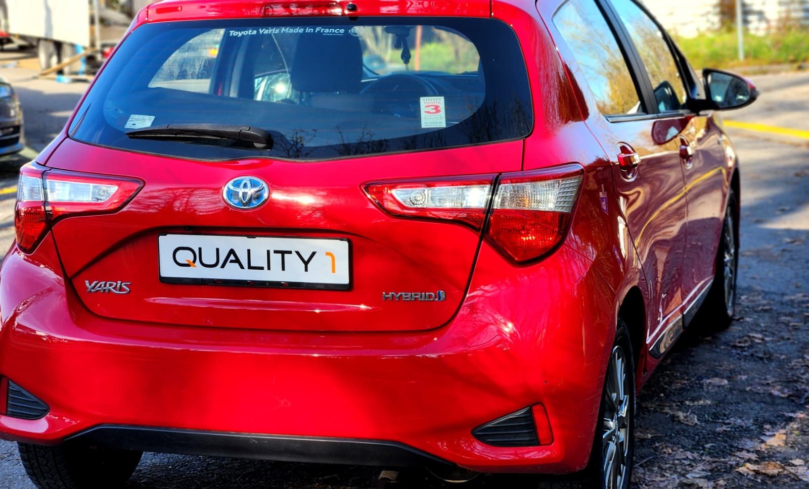 TOYOTA Yaris 1.5 VVT-i Hybrid Style e-CVT, Hybride Intégral Essence/Électricité, Occasion / Utilisé, Automatique - 6