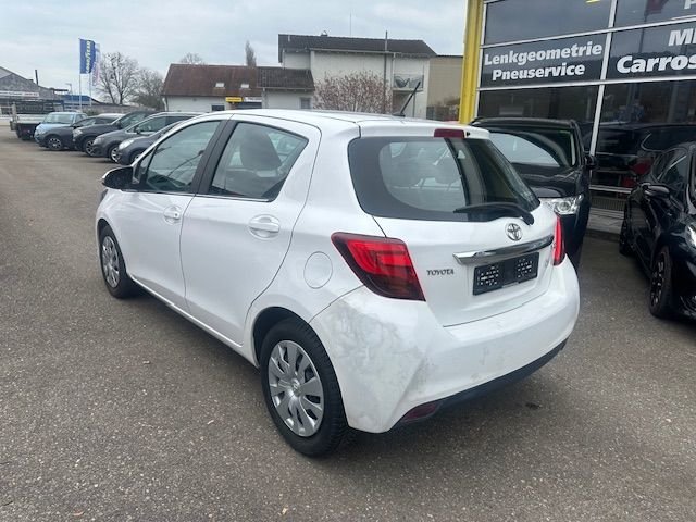 TOYOTA Yaris 1.0 Terra, Essence, Occasion / Utilisé, Manuelle - 4