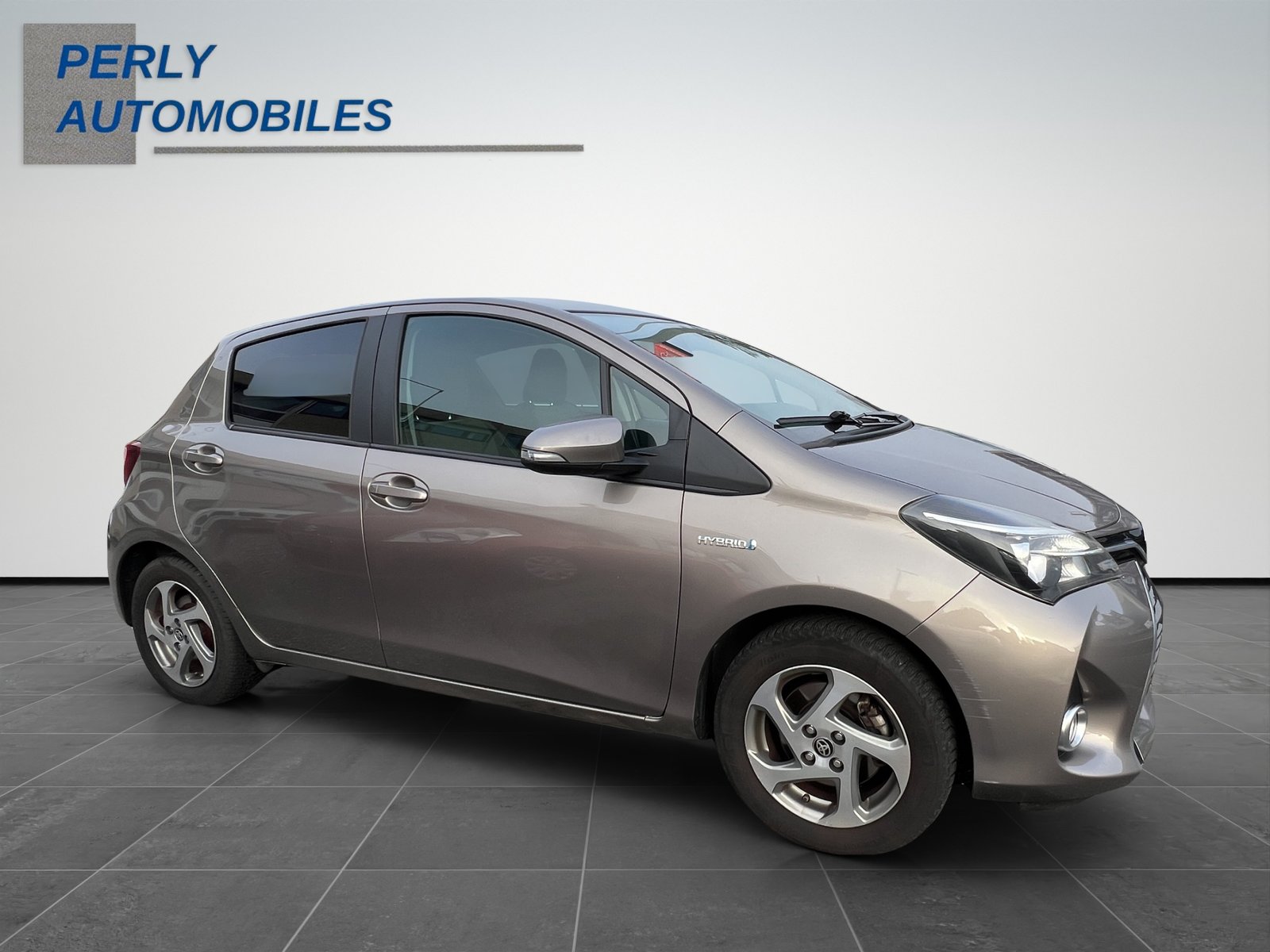 TOYOTA Yaris 1.5 Hybrid Trend, Full-Hybrid Petrol/Electric, Second hand / Used, Automatic - 7