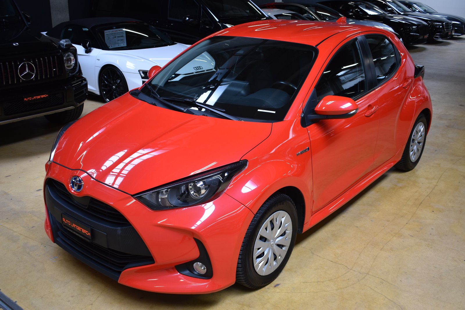 TOYOTA Yaris 1.5 Comfort e-CVT - New Model 2021, Hybride Integrale Benzina/Elettrica, Occasioni / Usate, Automatico - 2