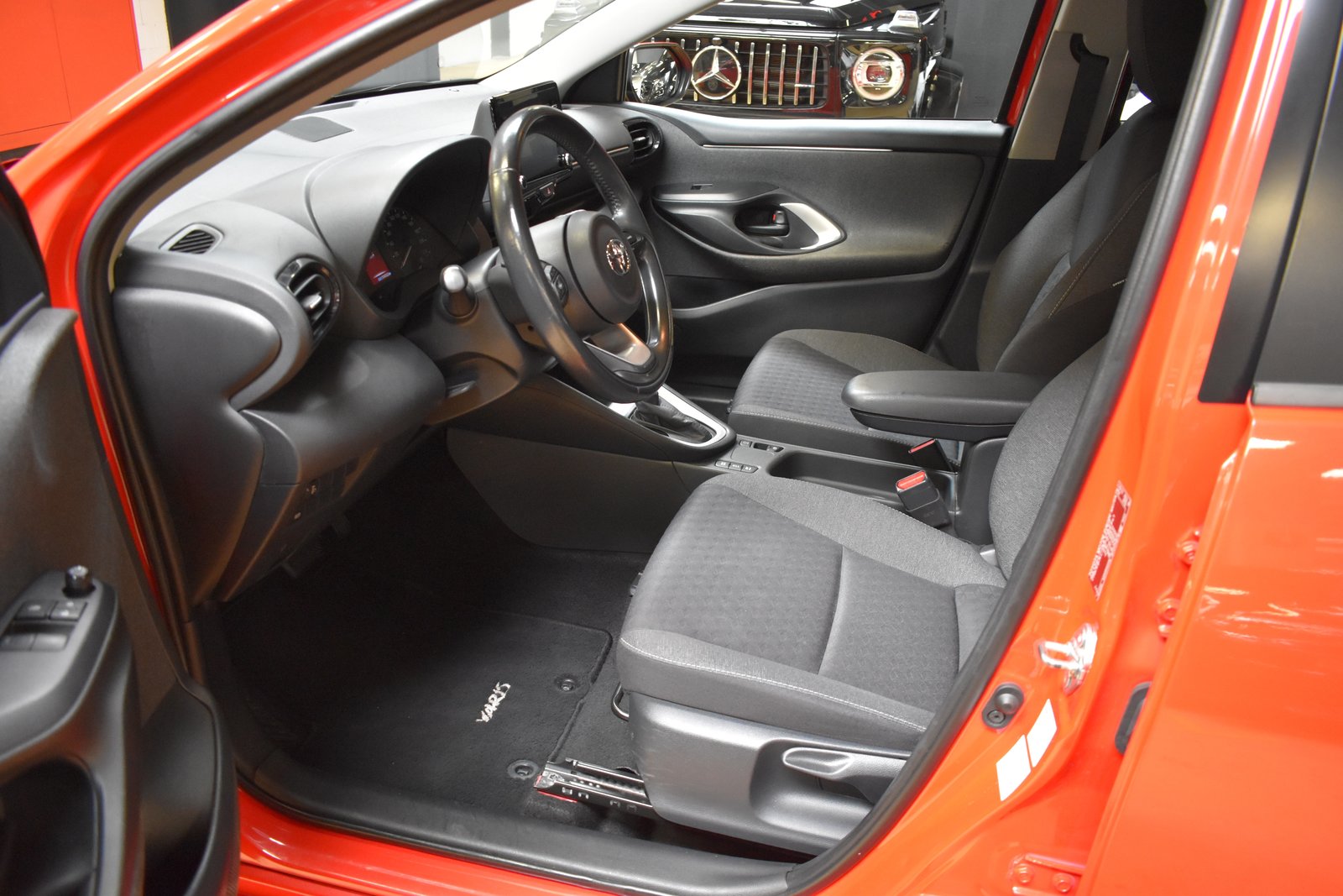 TOYOTA Yaris 1.5 Comfort e-CVT - New Model 2021, Hybride Integrale Benzina/Elettrica, Occasioni / Usate, Automatico - 5