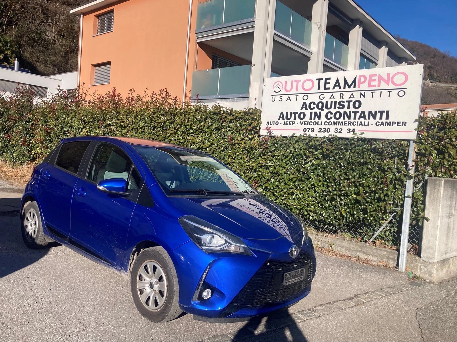 TOYOTA Yaris 1.5 Comfort, Benzin, Occasion / Gebraucht, Handschaltung - 4