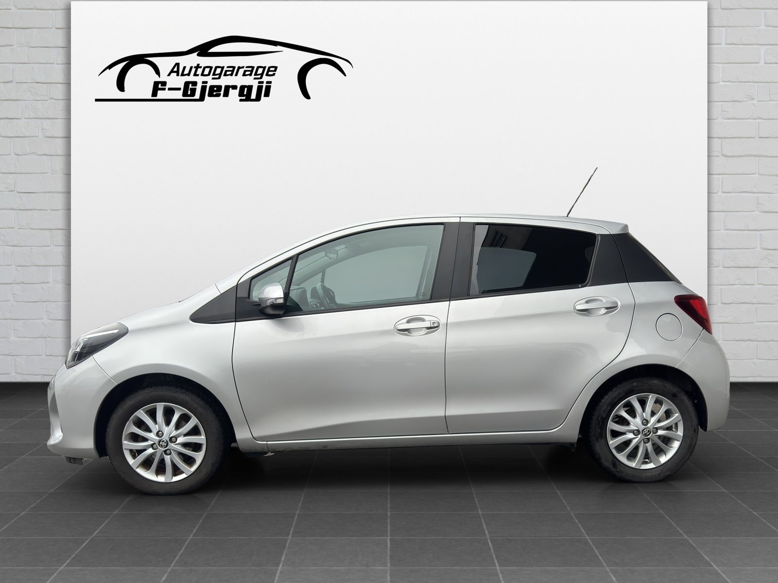 TOYOTA Yaris 1.33 Luna, Petrol, Second hand / Used, Manual - 5