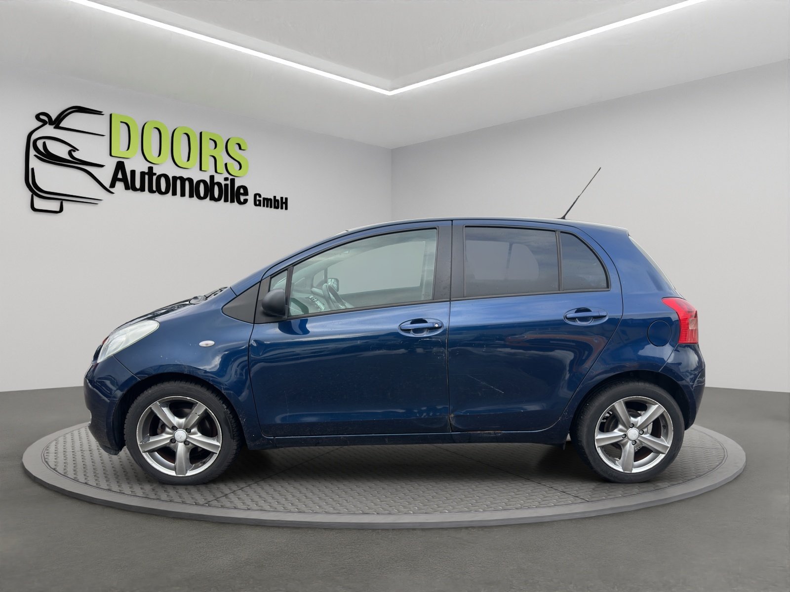 TOYOTA Yaris 1.3 Linea Luna, Petrol, Second hand / Used, Manual - 7