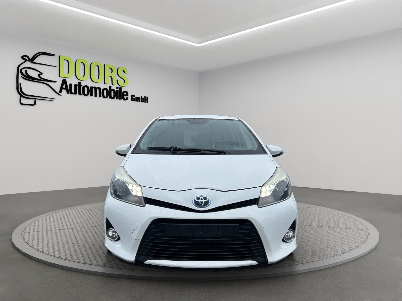 TOYOTA Yaris 1.5 VVT-i Hybrid Sol Premium CVT, Voll-Hybrid Benzin/Elektro, Occasion / Gebraucht, Automatik - 2