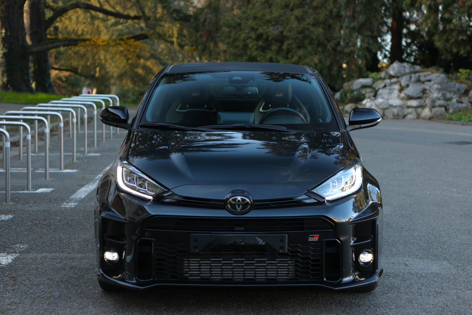 TOYOTA Yaris 1.6 GR Sport - Racing, Petrol, Second hand / Used, Manual - 2