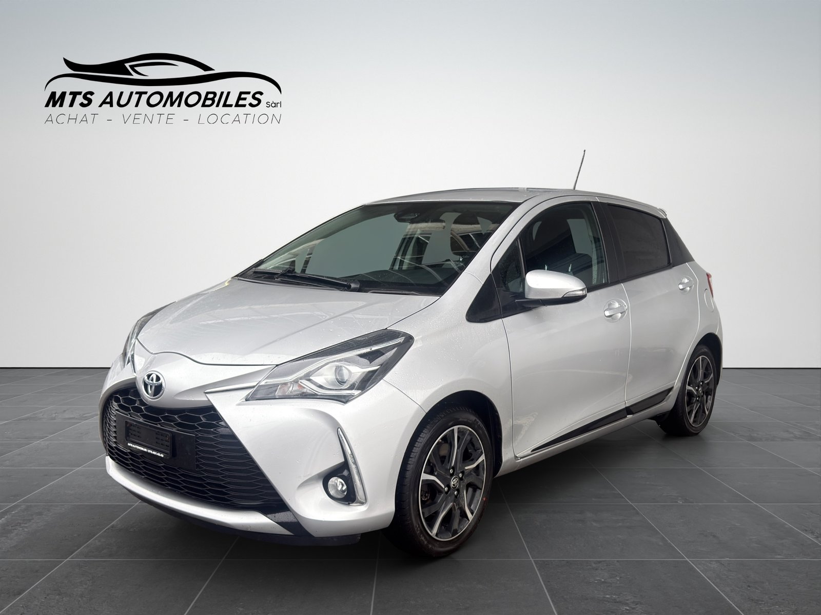 TOYOTA Yaris 1.5