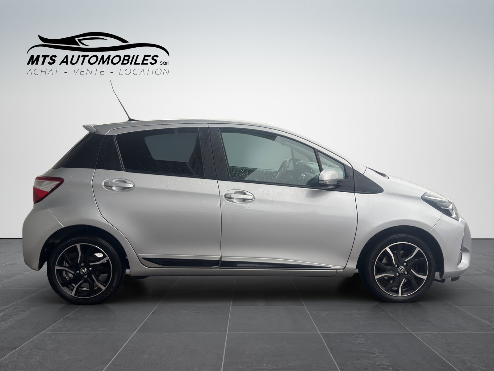 TOYOTA Yaris 1.5, Petrol, Second hand / Used, Manual - 7