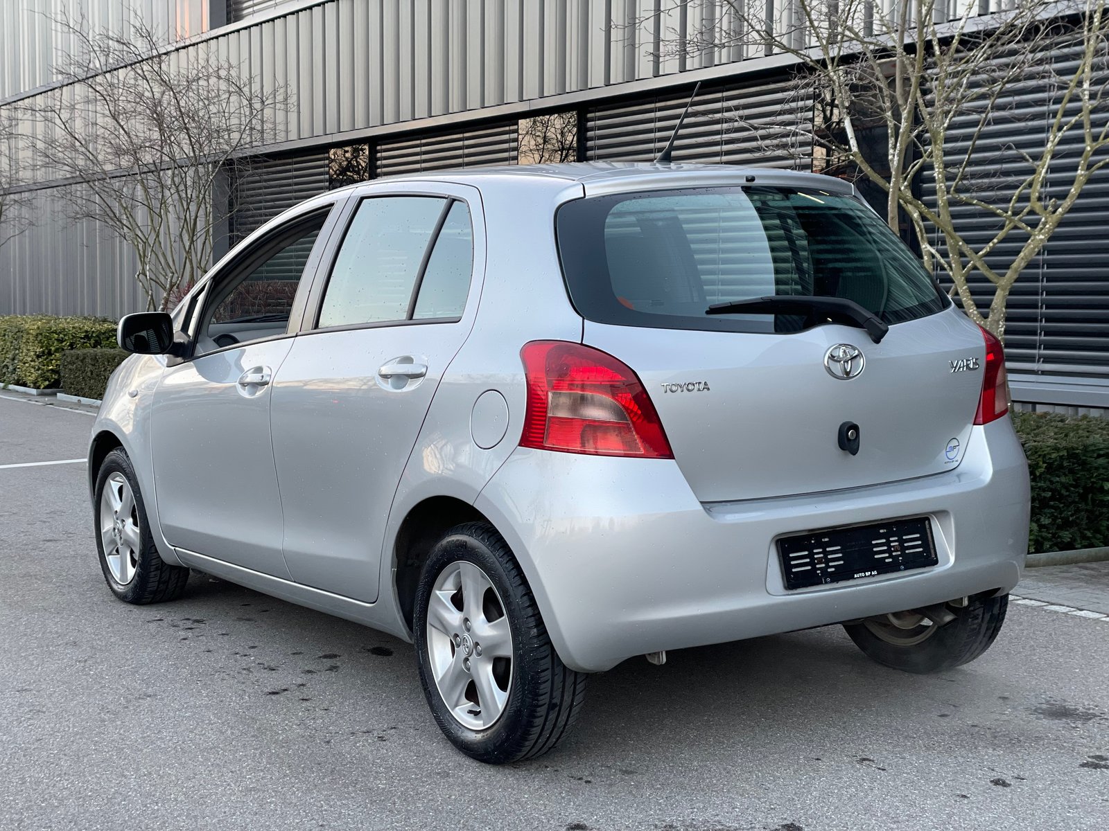 TOYOTA Yaris 1.3 Linea Luna, Benzin, Occasion / Gebraucht, Handschaltung - 7