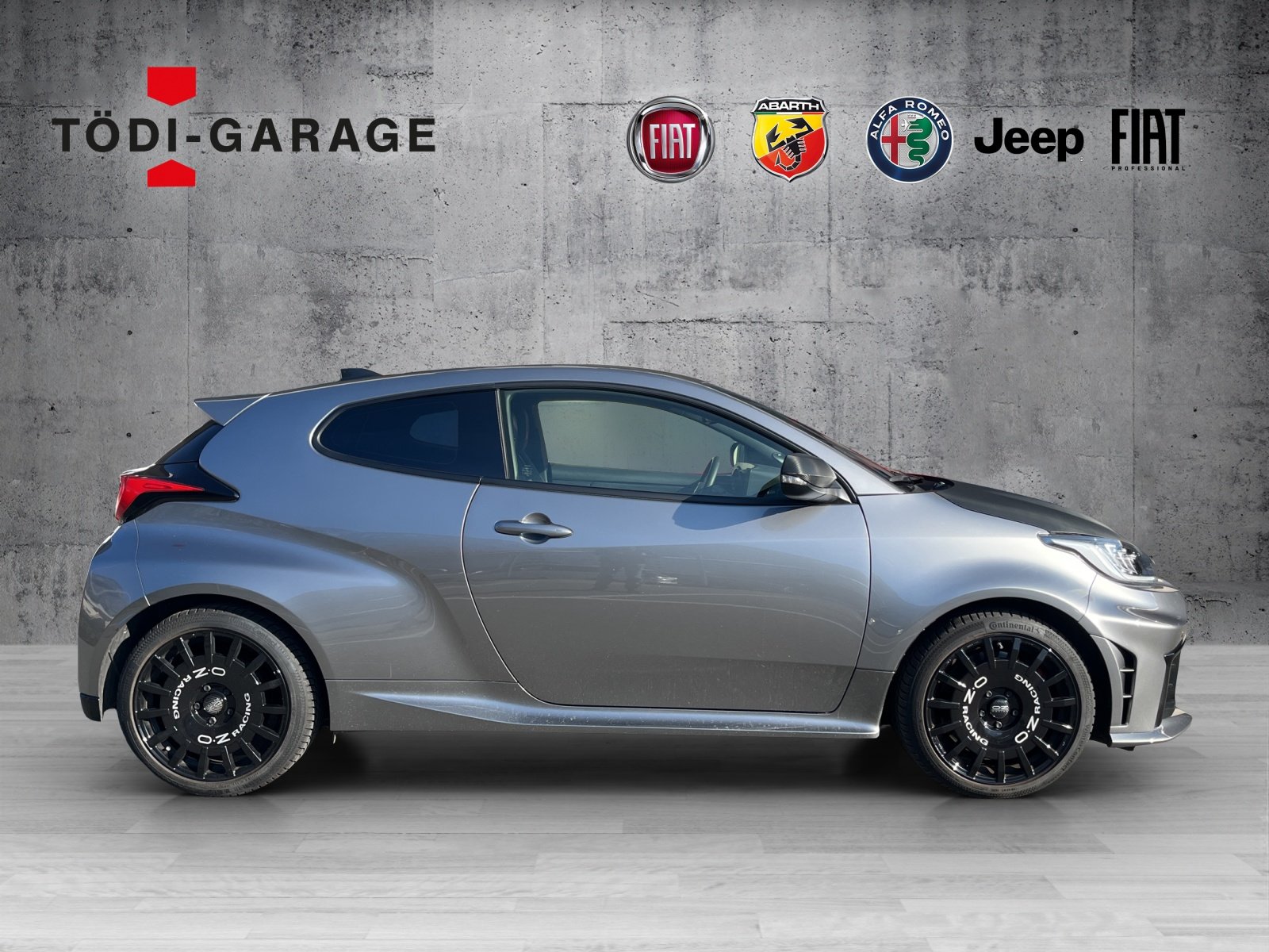 TOYOTA GR Yaris 1.6 Turbo Sport 4x4, Benzin, Occasion / Gebraucht, Automatik - 7