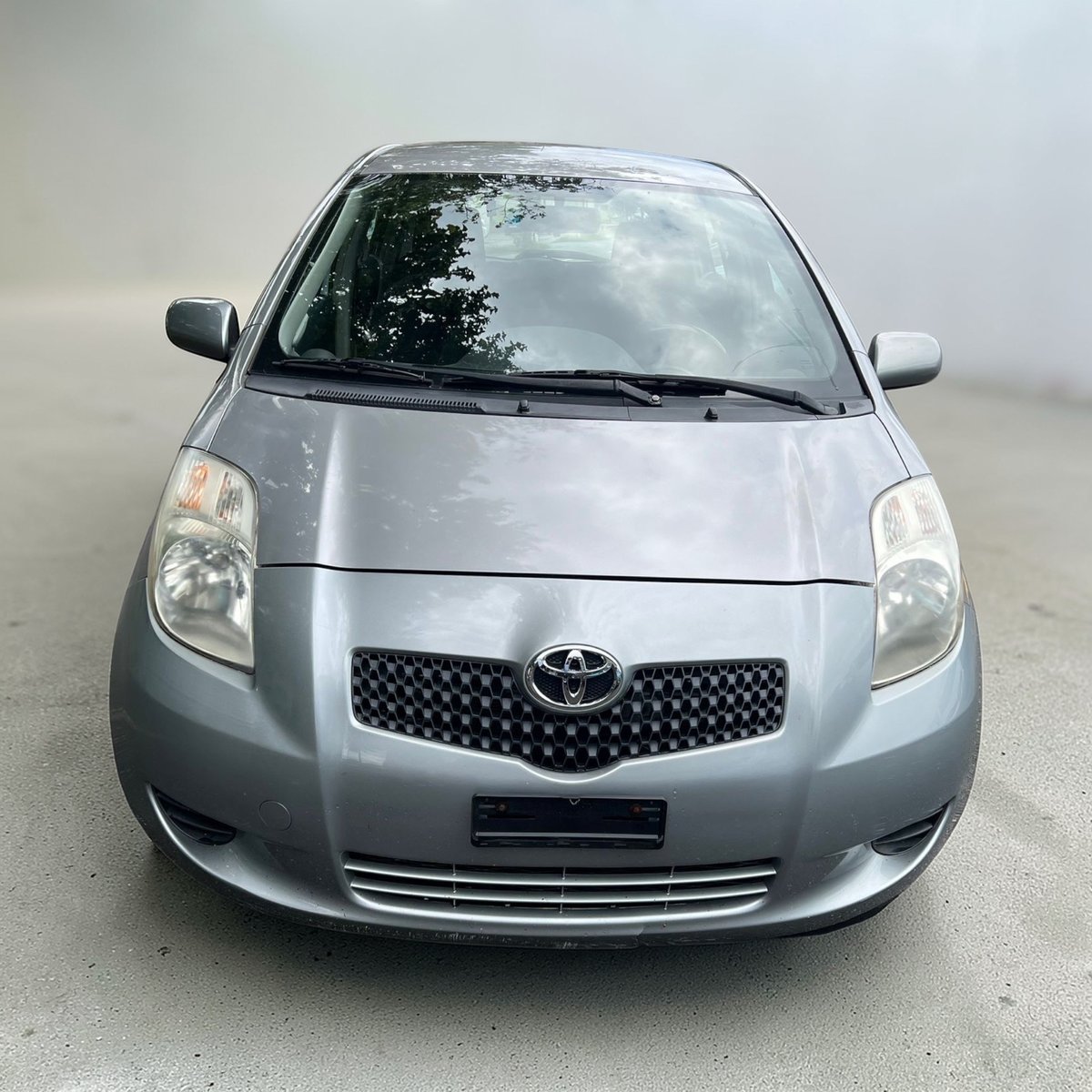 TOYOTA YARIS 1.3 Linea Luna, Petrol, Second hand / Used, Manual - 2
