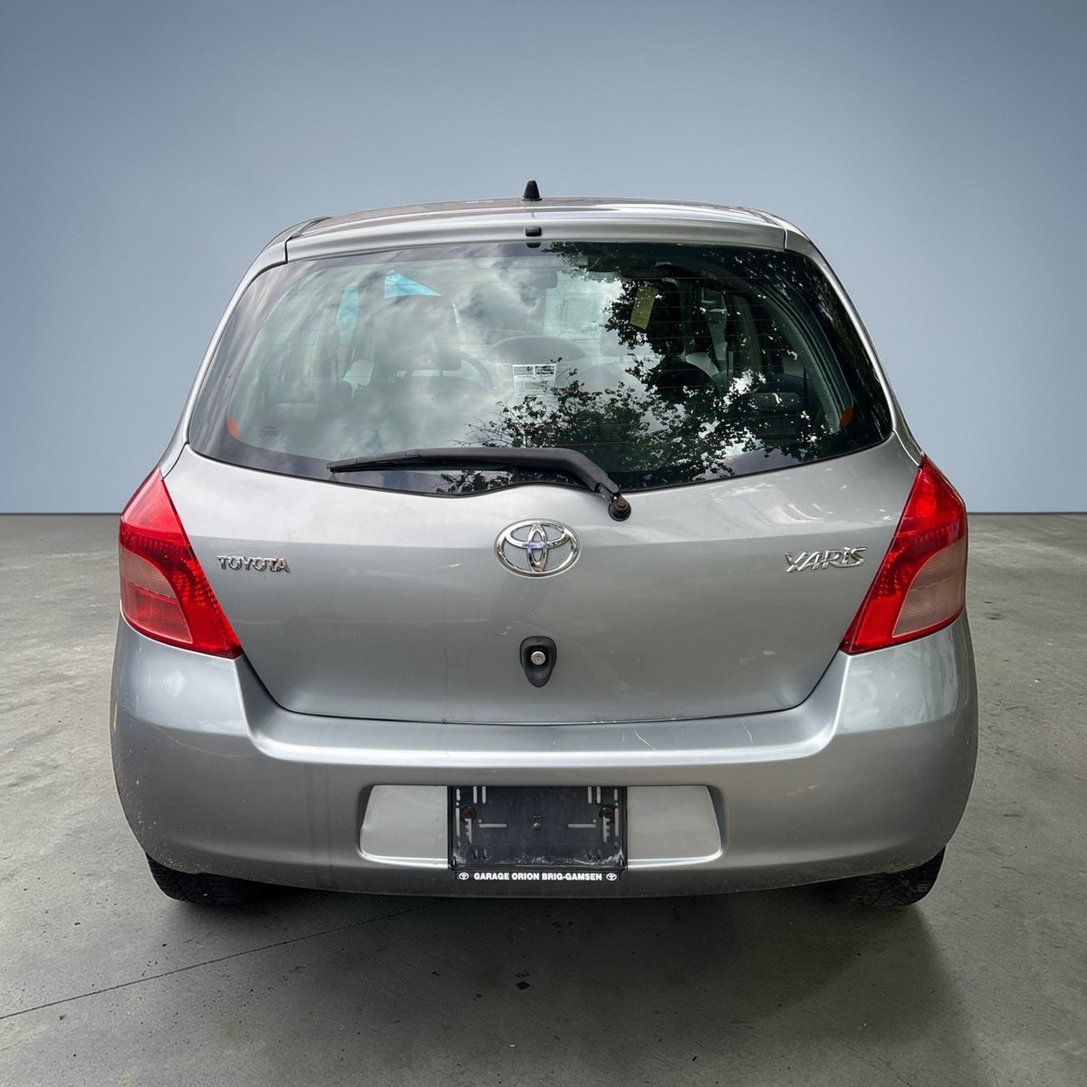 TOYOTA YARIS 1.3 Linea Luna, Petrol, Second hand / Used, Manual - 6