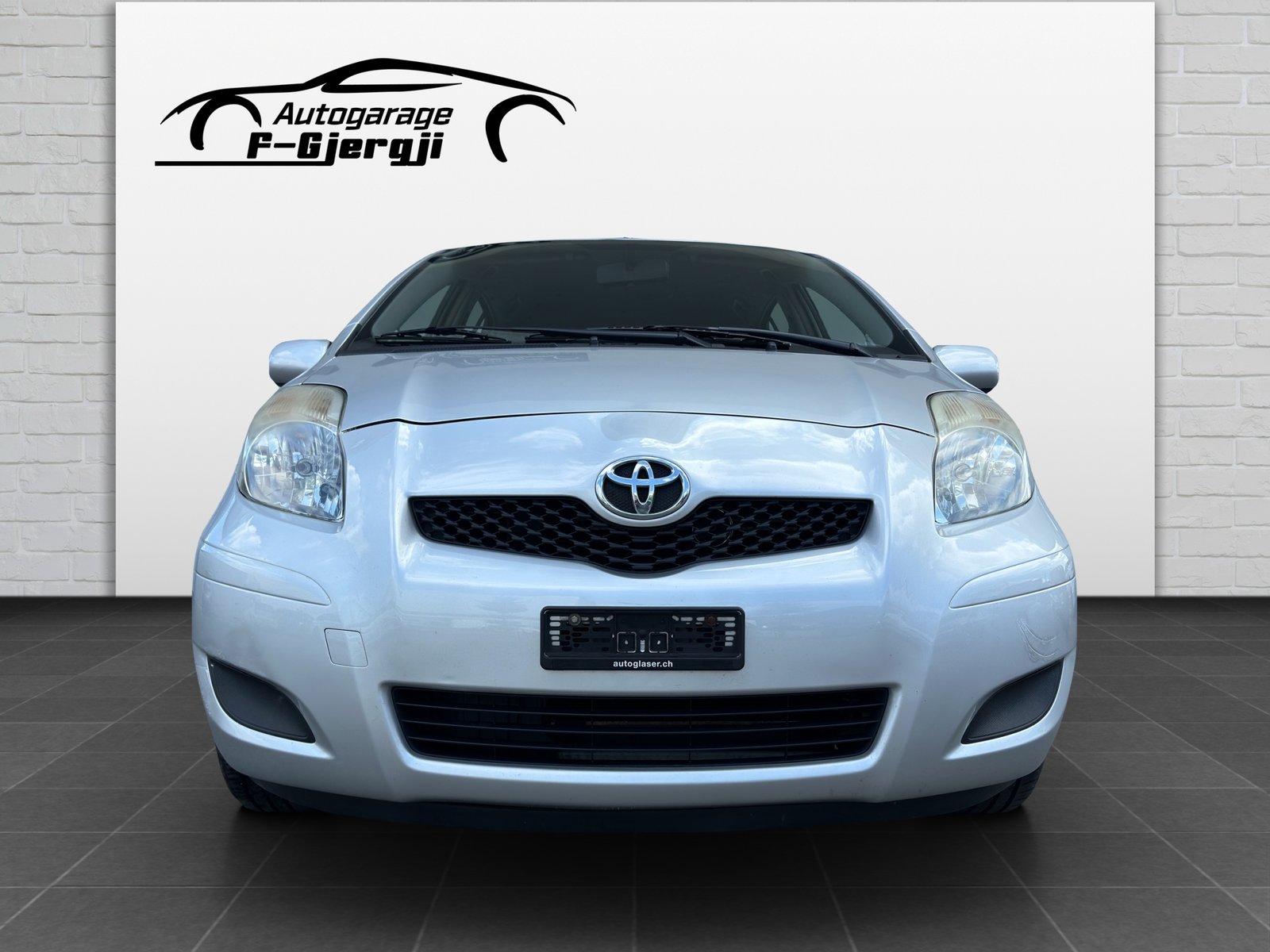 TOYOTA Yaris 1.33 Linea Sol, Petrol, Second hand / Used, Manual - 3