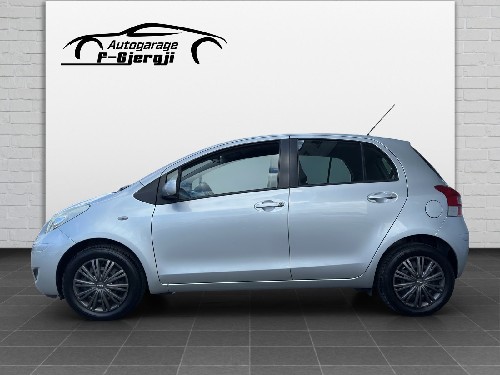 TOYOTA Yaris 1.33 Linea Sol, Petrol, Second hand / Used, Manual - 7