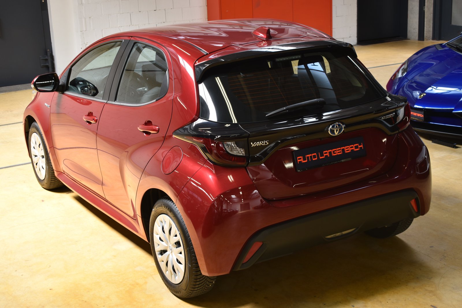 TOYOTA Yaris 1.5 Comfort e-CVT - New Model 2021, Hybride Integrale Benzina/Elettrica, Occasioni / Usate, Automatico - 4