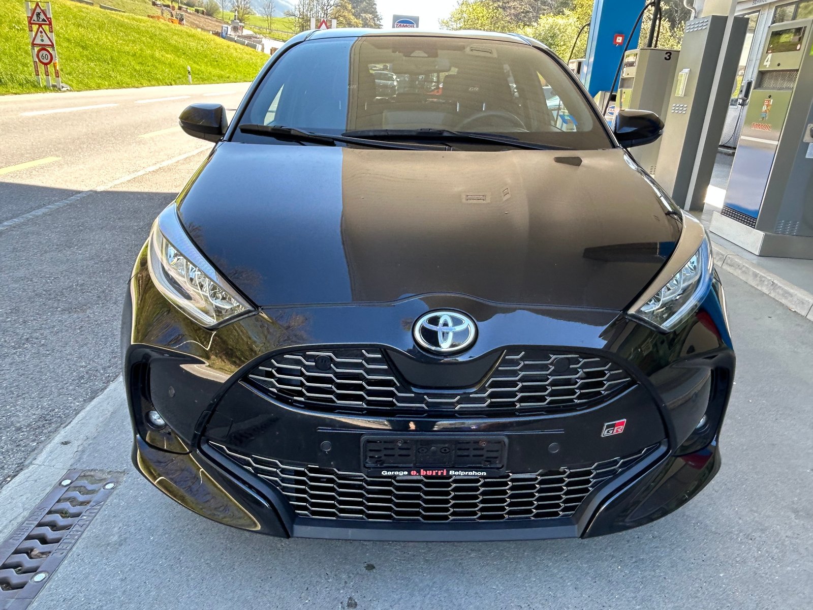 TOYOTA Yaris 1.5 GR Sport e-CVT, Voll-Hybrid Benzin/Elektro, Occasion / Gebraucht, Automatik - 6