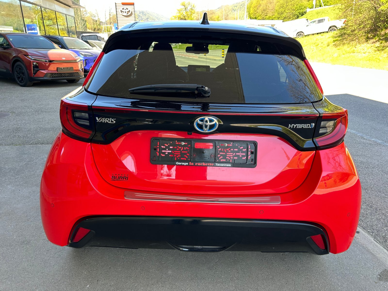 TOYOTA Yaris 1.5 Premium e-CVT, Voll-Hybrid Benzin/Elektro, Occasion / Gebraucht, Automatik - 7