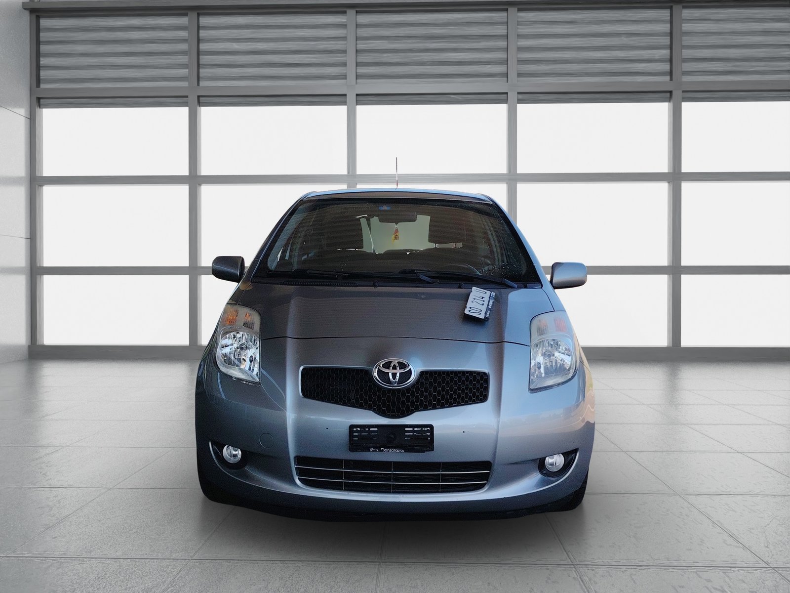 TOYOTA Yaris 1.3 City, Essence, Occasion / Utilisé, Manuelle - 2