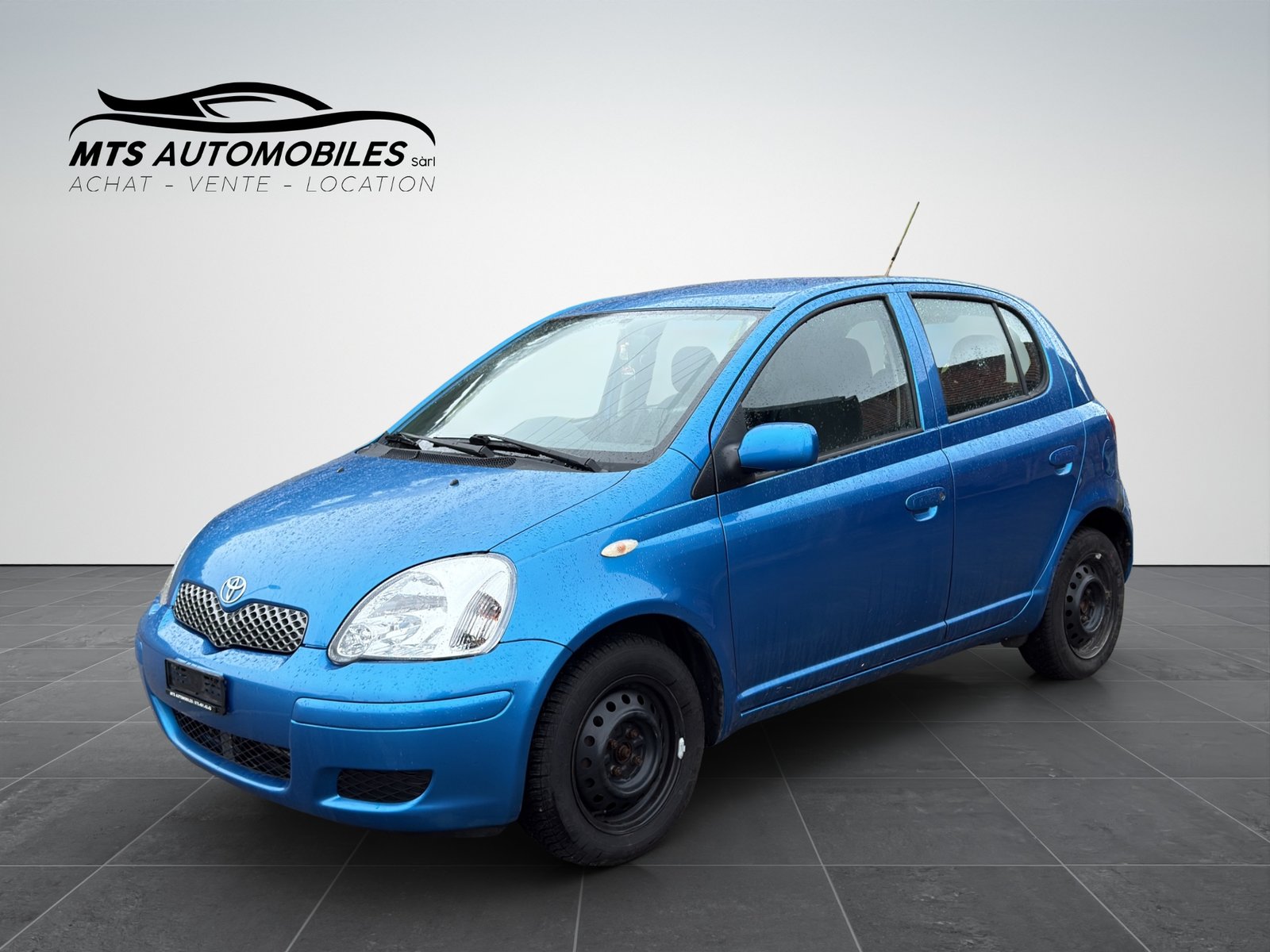 TOYOTA Yaris 1.3