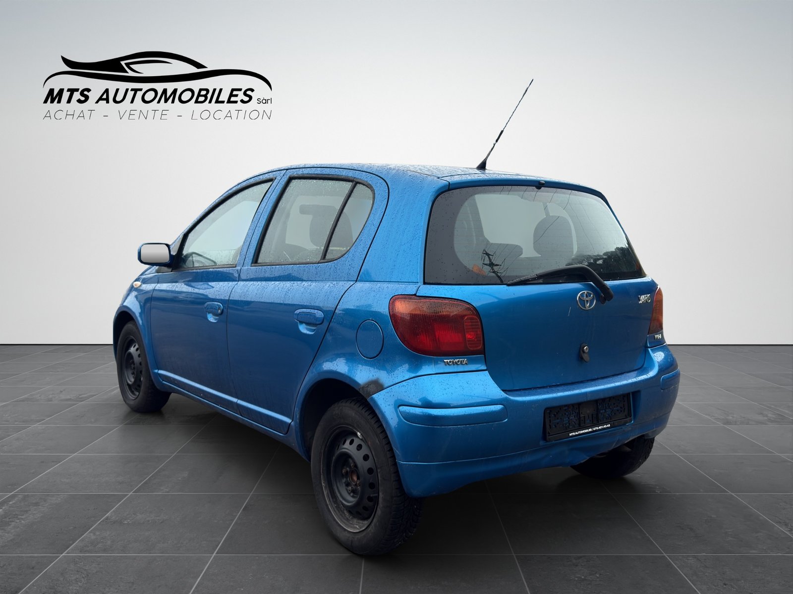 TOYOTA Yaris 1.3, Petrol, Second hand / Used, Manual - 4