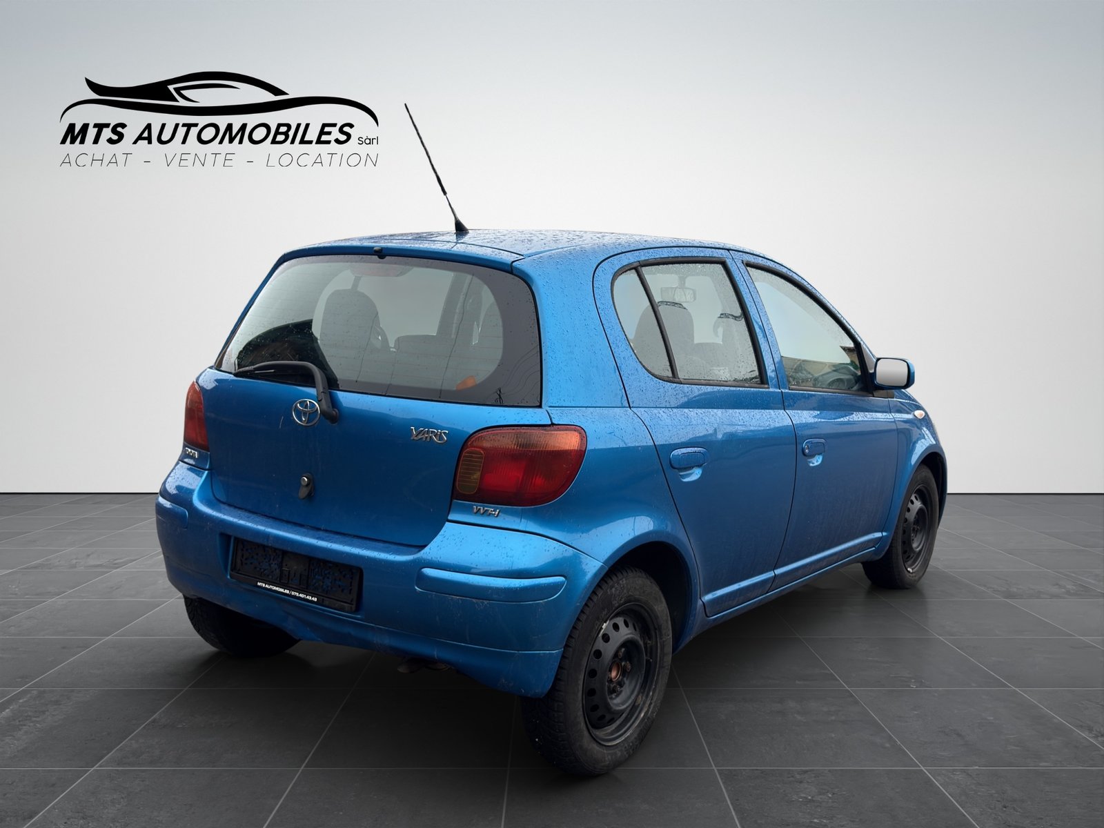 TOYOTA Yaris 1.3, Petrol, Second hand / Used, Manual - 6