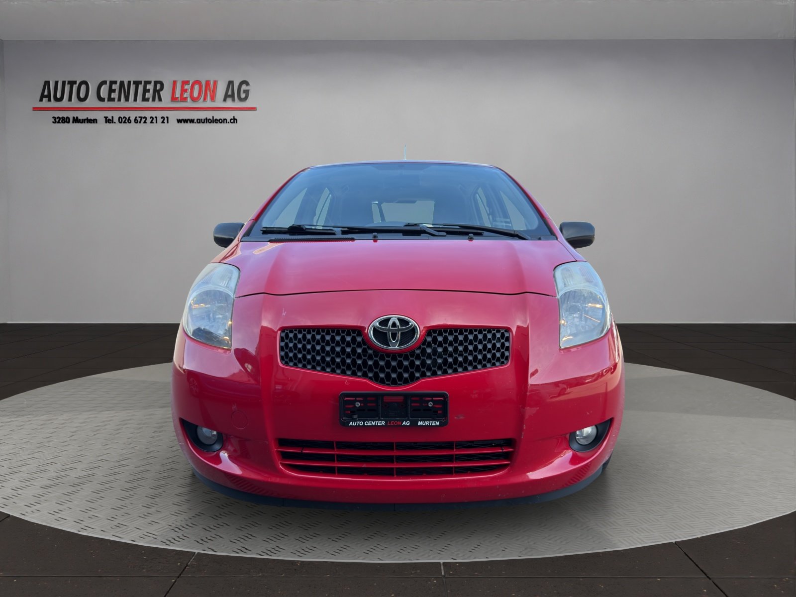 TOYOTA Yaris 1.3 Chic Multimode