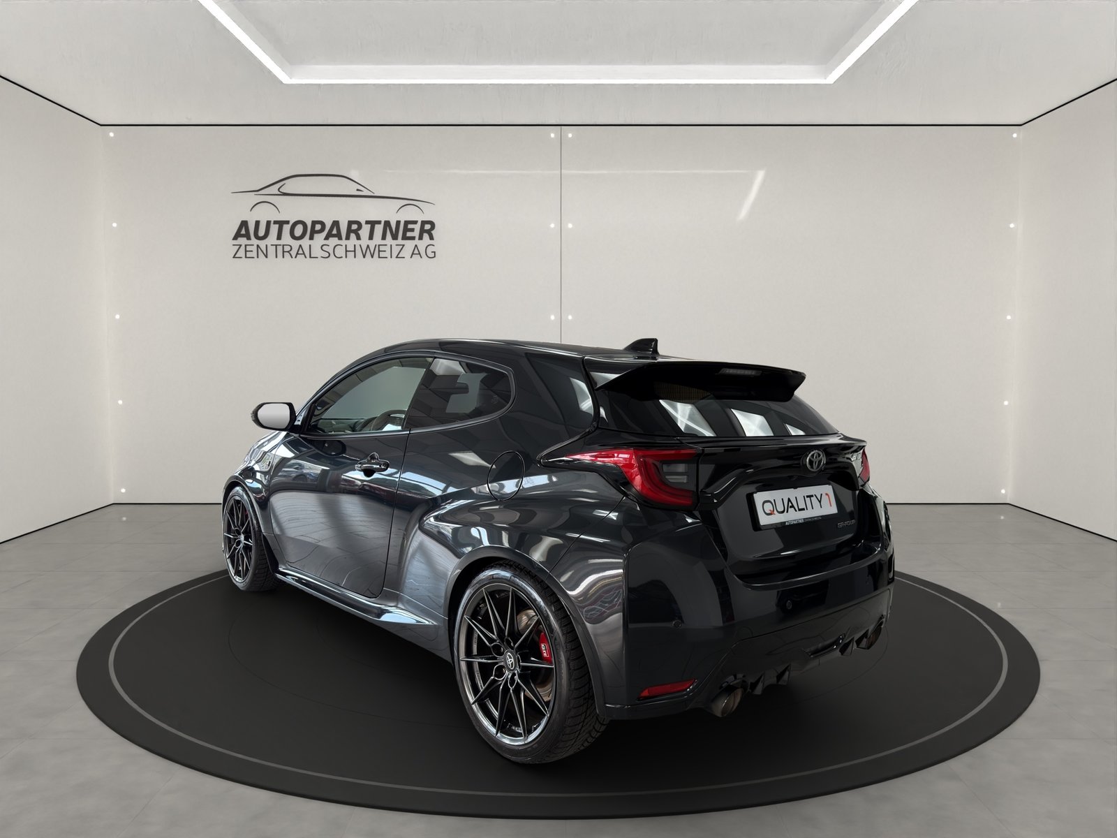 TOYOTA Yaris 1.6 GR Sport Circuit Carbon Pack, Essence, Occasion / Utilisé, Manuelle - 3