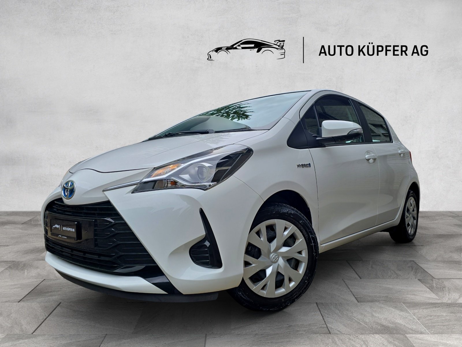 TOYOTA Yaris 1.5 VVT-i Hybrid Premium e-CVT