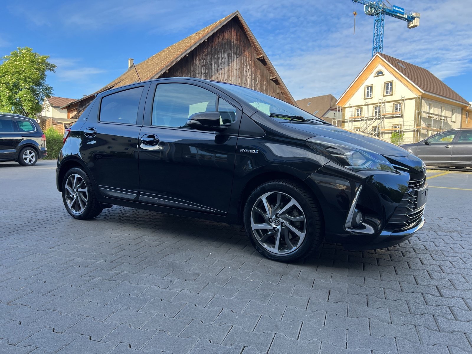 TOYOTA Yaris 1.5 VVT-i Hybrid Y20 e-CVT, Full-Hybrid Petrol/Electric, Second hand / Used, Automatic - 6