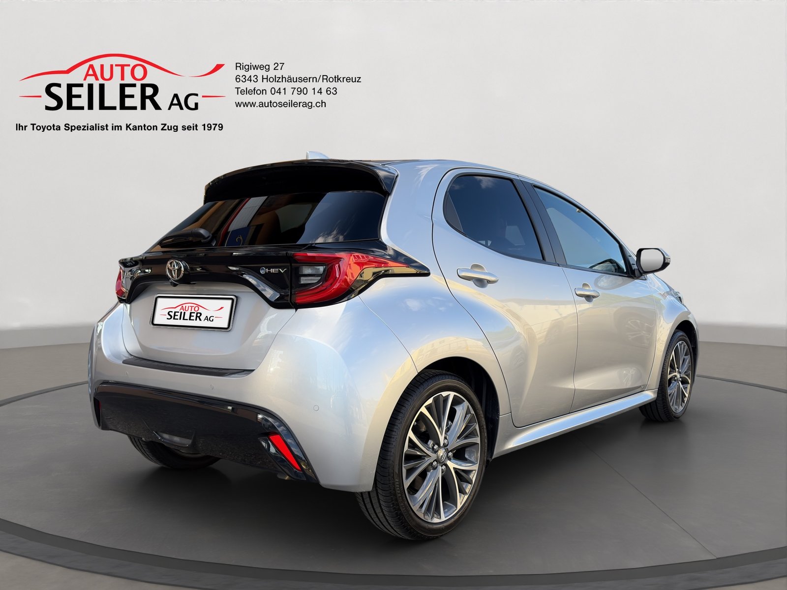 TOYOTA Yaris 1.5 Premiere Edition e-CVT, Full-Hybrid Petrol/Electric, Second hand / Used, Automatic - 5