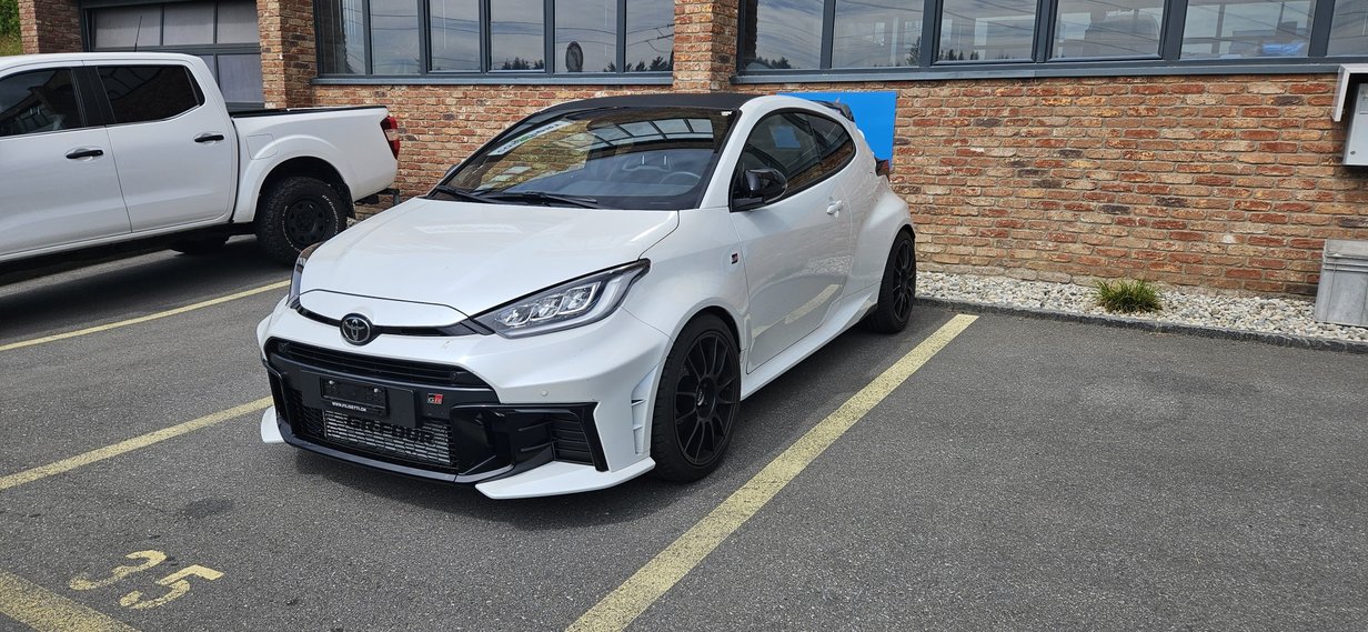 TOYOTA Yaris 1.6 GR Sport