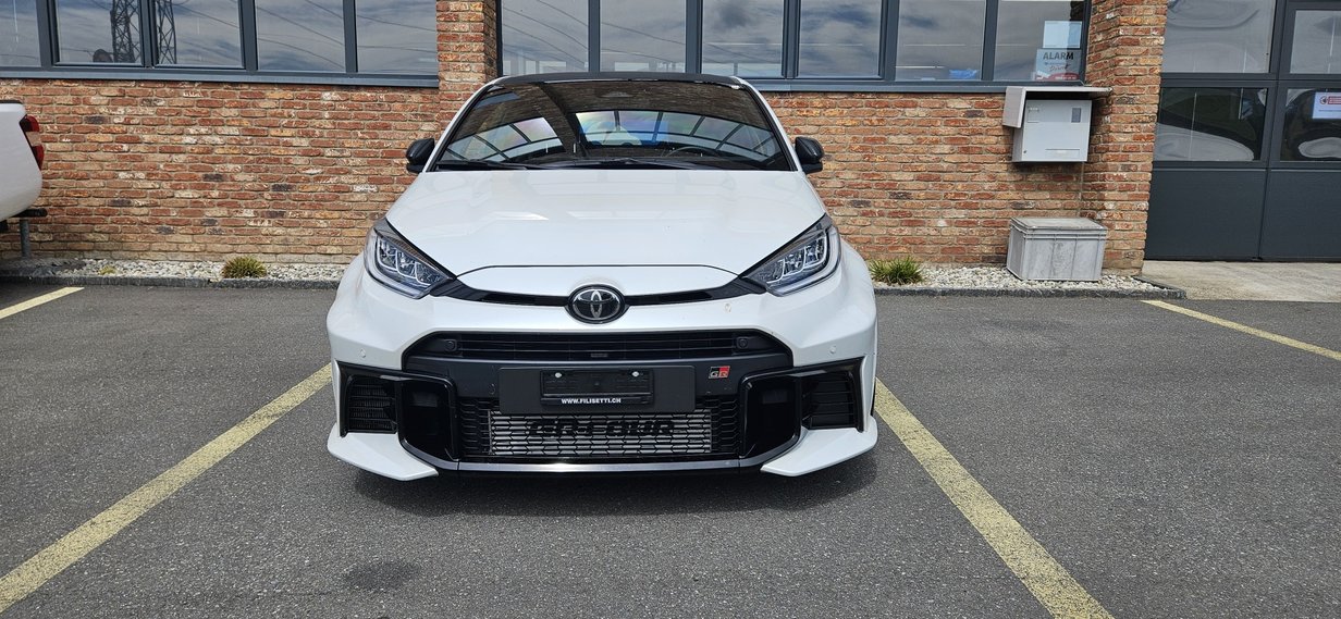 TOYOTA Yaris 1.6 GR Sport, Benzin, Occasion / Gebraucht, Handschaltung - 2