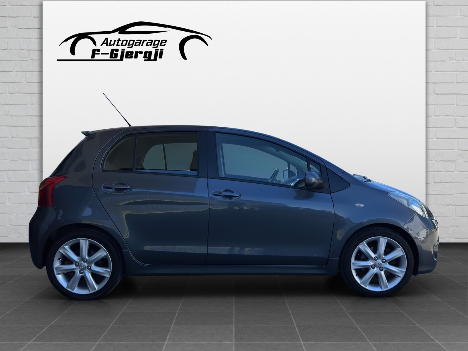TOYOTA Yaris 1.8 TS, Essence, Occasion / Utilisé, Manuelle - 6