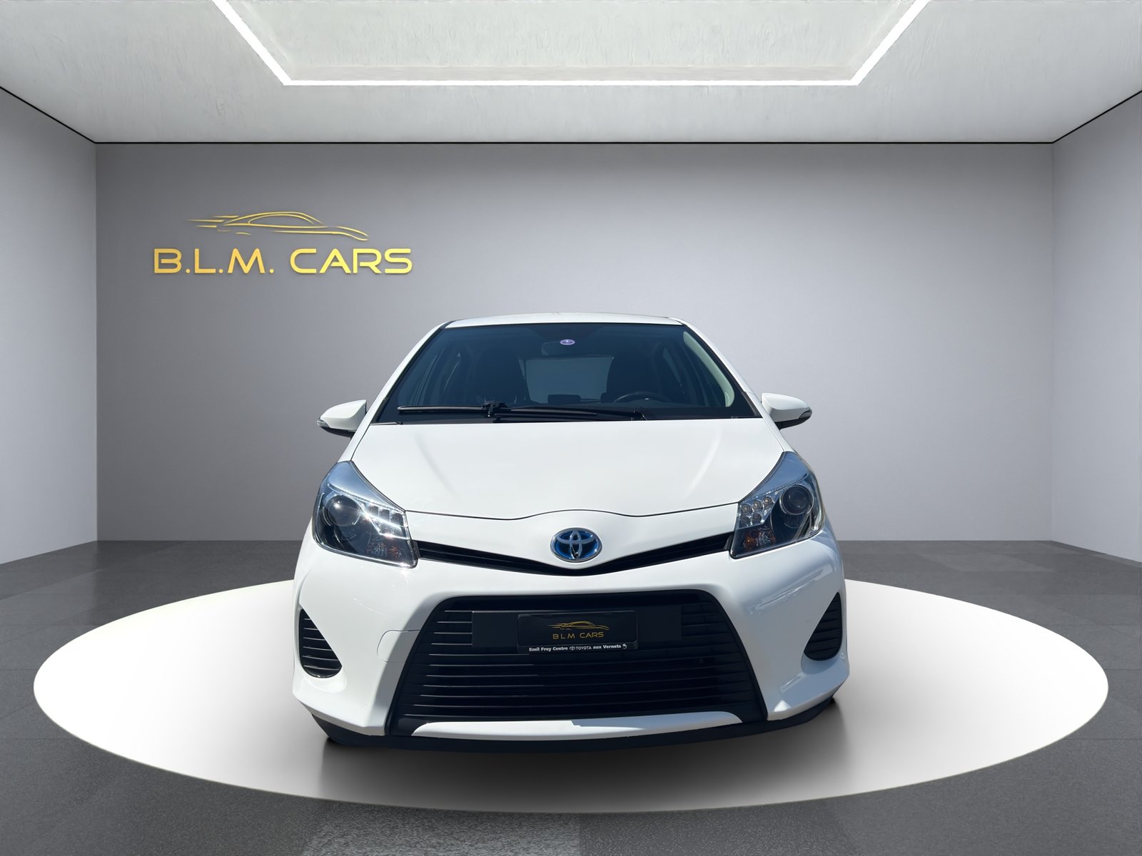 TOYOTA Yaris 1.5 VVT-i Hybrid Luna CVT, Voll-Hybrid Benzin/Elektro, Occasion / Gebraucht, Automatik - 2