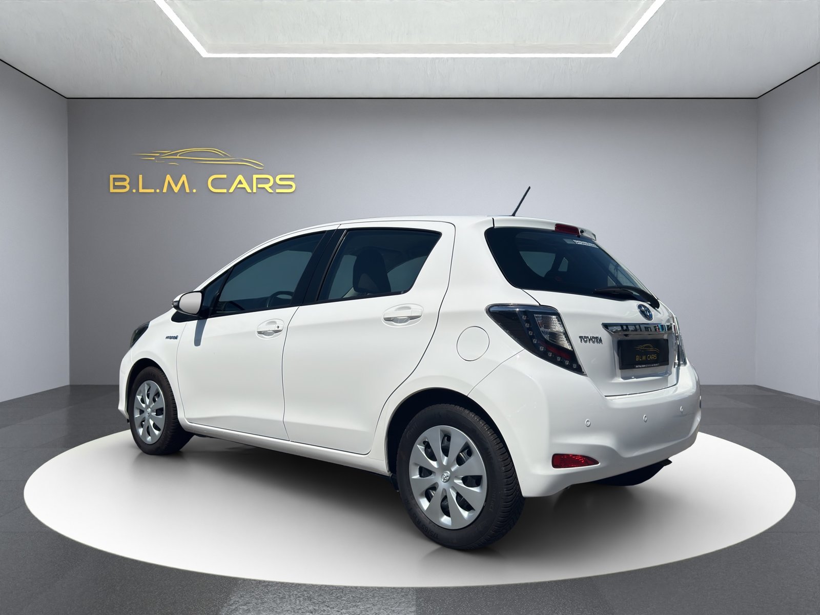 TOYOTA Yaris 1.5 VVT-i Hybrid Luna CVT, Voll-Hybrid Benzin/Elektro, Occasion / Gebraucht, Automatik - 6
