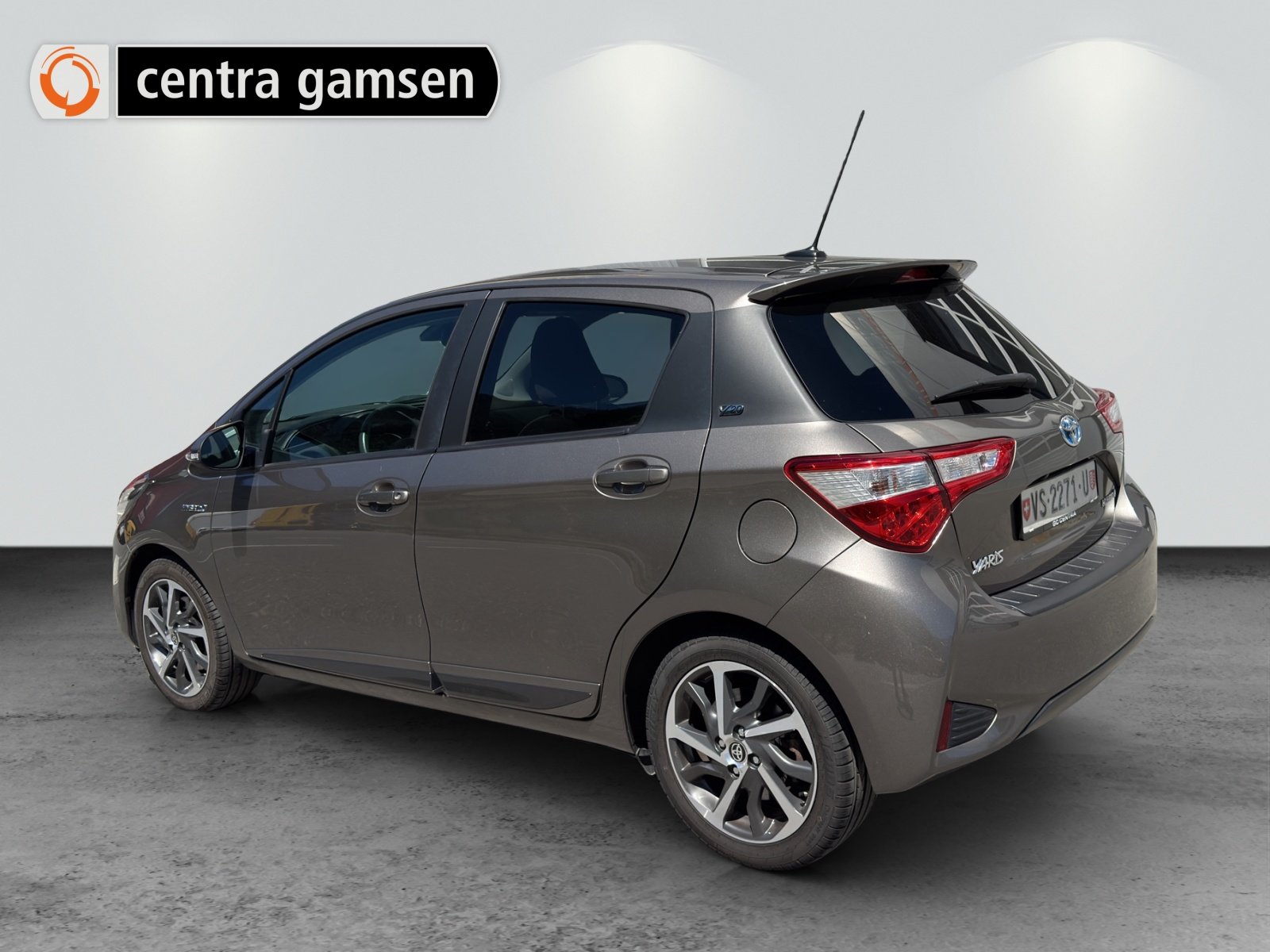 TOYOTA Yaris 1.5 VVT-i Hybrid Limited e-CVT, Voll-Hybrid Benzin/Elektro, Occasion / Gebraucht, Automatik - 4