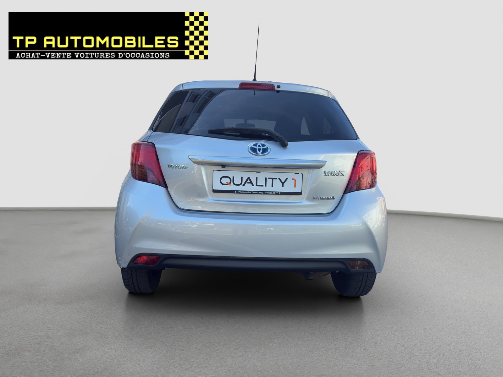 TOYOTA Yaris 1.5 VVT-i Hybrid Luna e-CVT, Hybride Intégral Essence/Électricité, Occasion / Utilisé, Automatique - 6