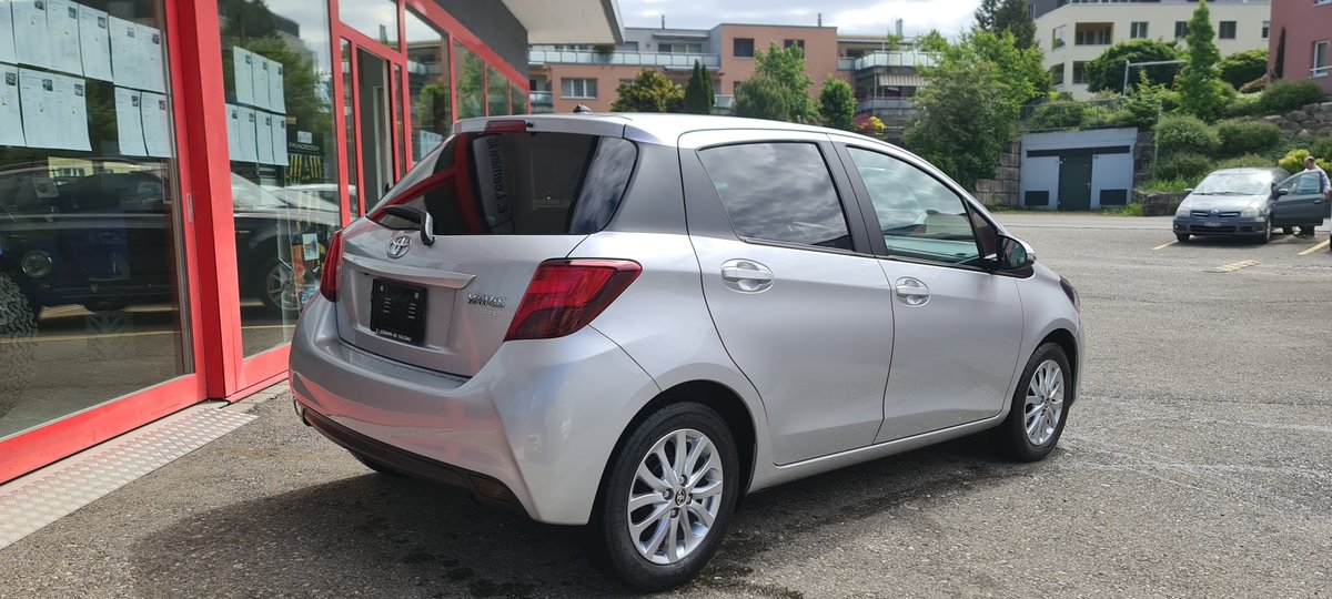 TOYOTA Yaris 1.33 Sol Premium Multidrive S, Benzin, Occasion / Gebraucht, Automatik - 3