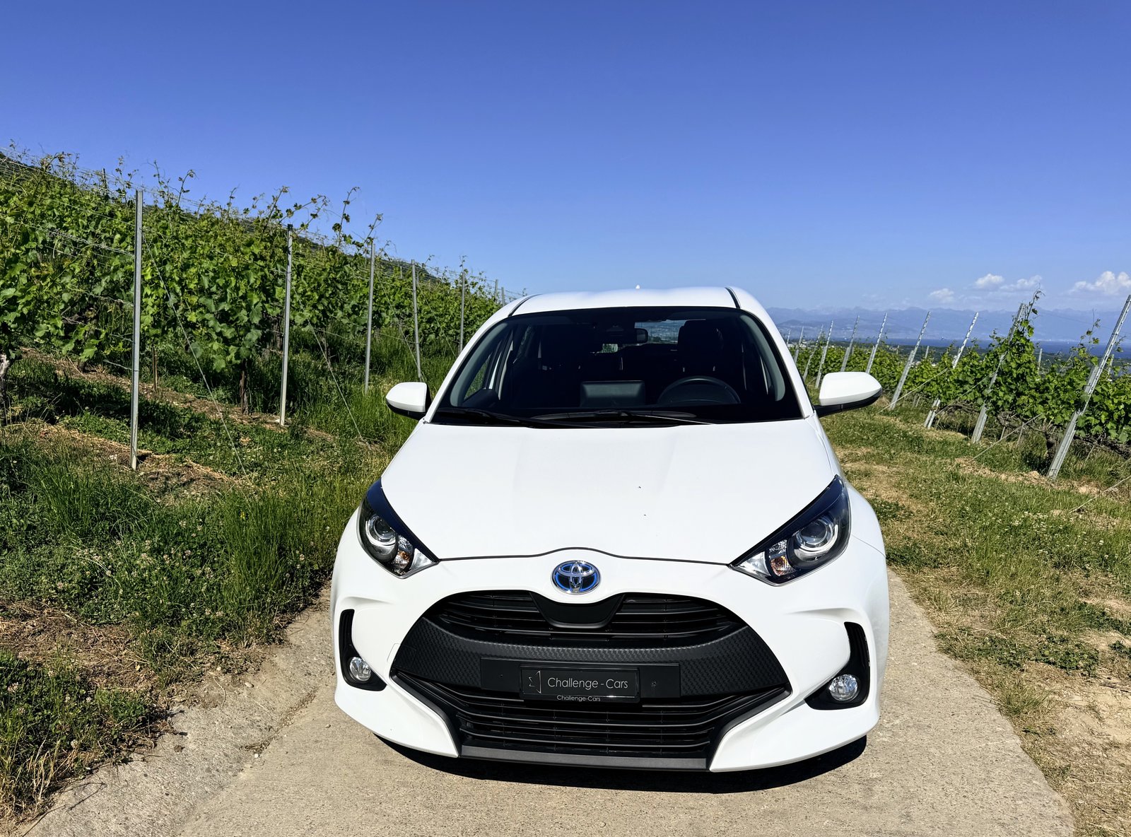 TOYOTA Yaris 1.5 Comfort e-CVT, Hybride Intégral Essence/Électricité, Occasion / Utilisé, Automatique - 3