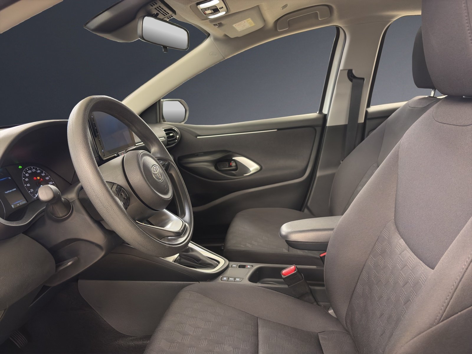 TOYOTA Yaris 1.5 Comfort e-CVT, Voll-Hybrid Benzin/Elektro, Occasion / Gebraucht, Automatik - 7