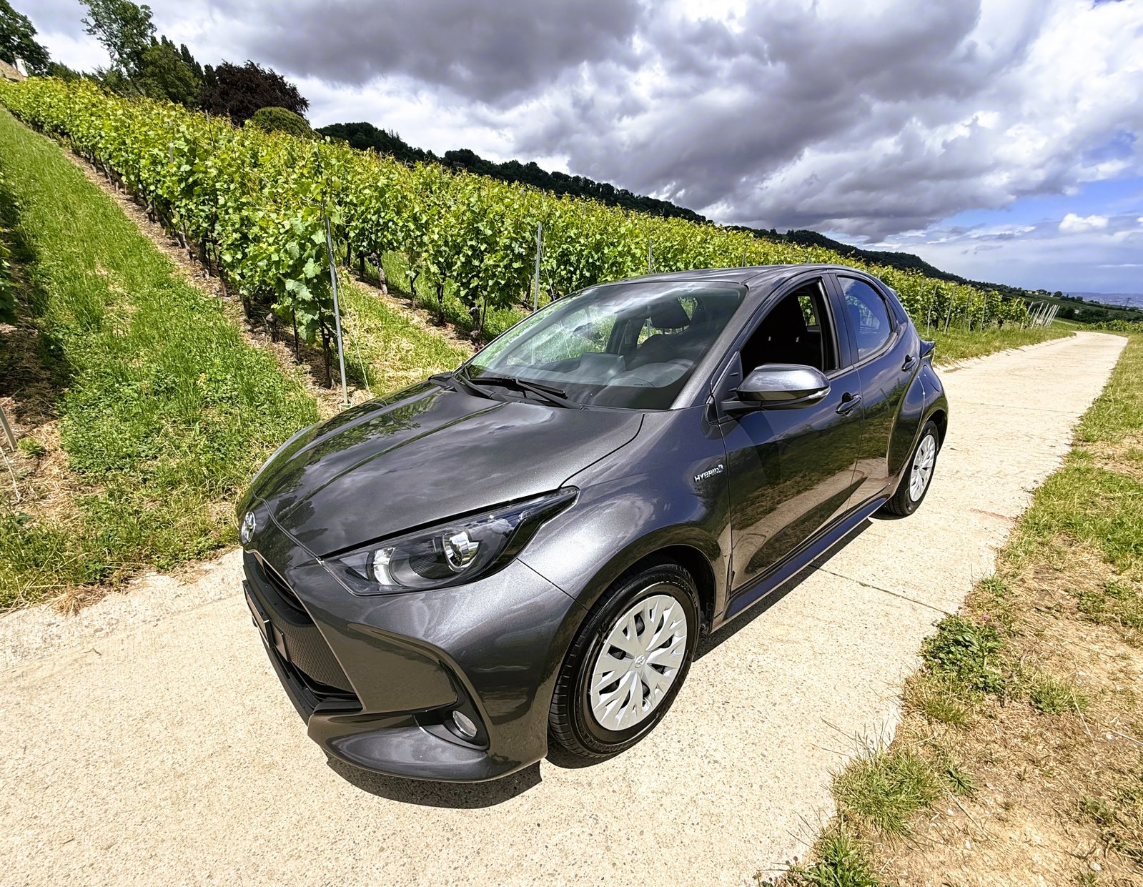 TOYOTA Yaris 1.5 Comfort e-CVT