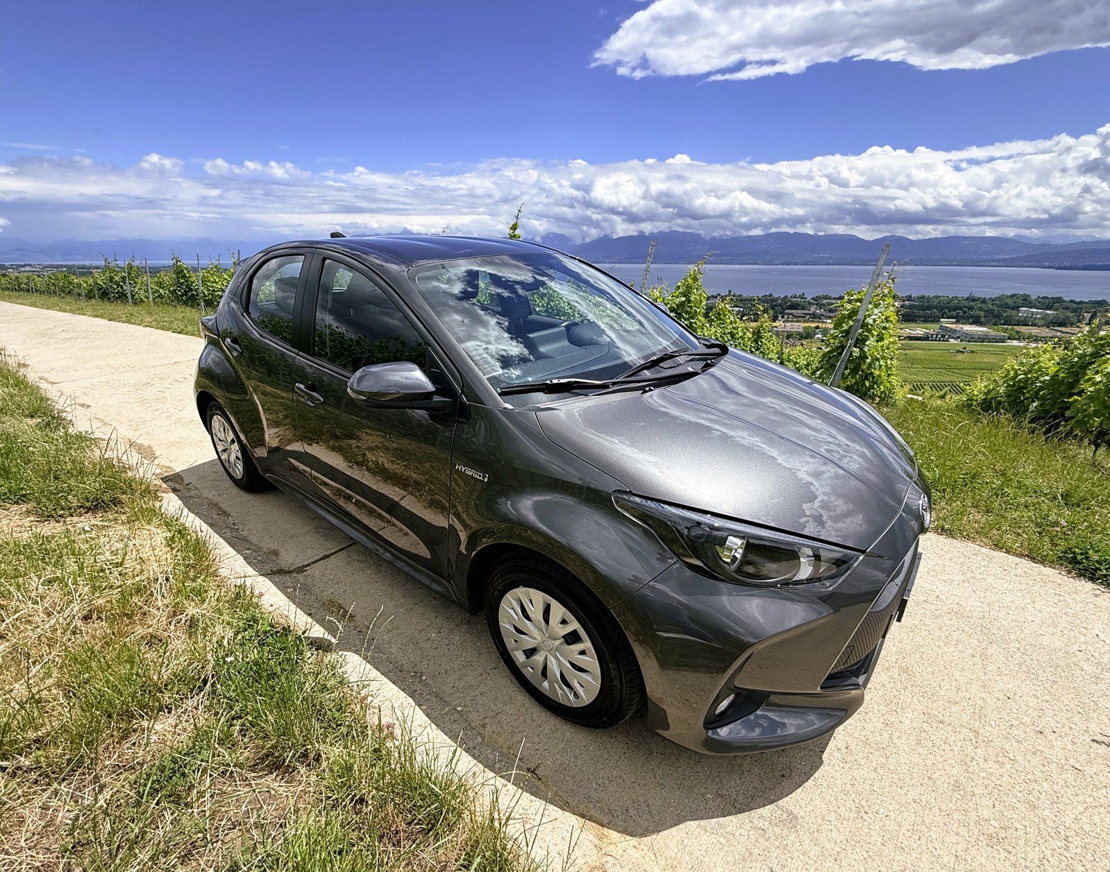 TOYOTA Yaris 1.5 Comfort e-CVT, Voll-Hybrid Benzin/Elektro, Occasion / Gebraucht, Automatik - 5